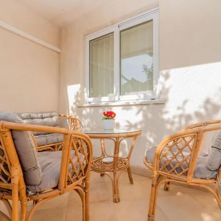 Nico - One Bedroom With Terrace - A1 Apartman *